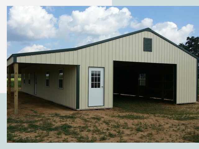 Строительство конюшен в Усть-Илимске