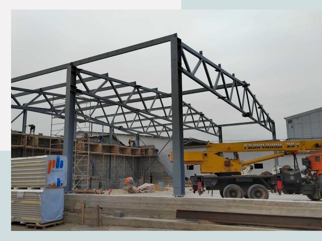 Строительство цехов в Усть-Илимске