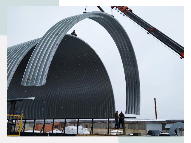 Полукруглые ангары в Усть-Илимске