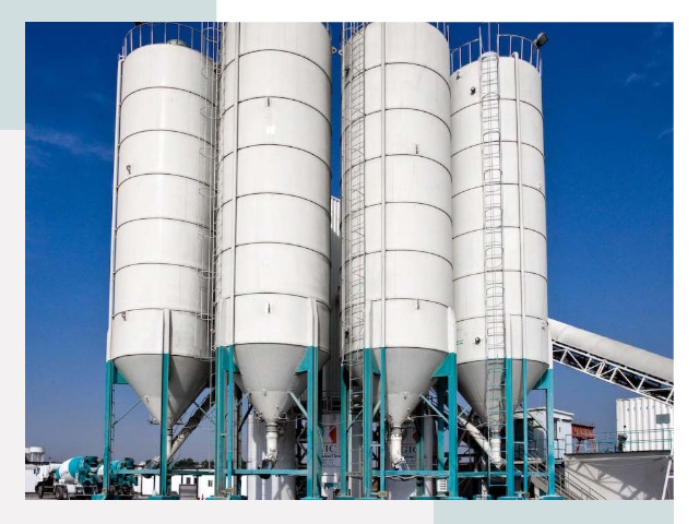 Строительство цементных силосов в Усть-Илимске